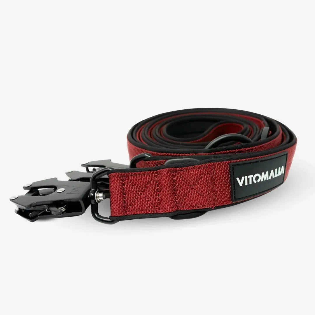 Tactical adjustable Dog Leash with hard aluminium frog carabiner Bordeaux
